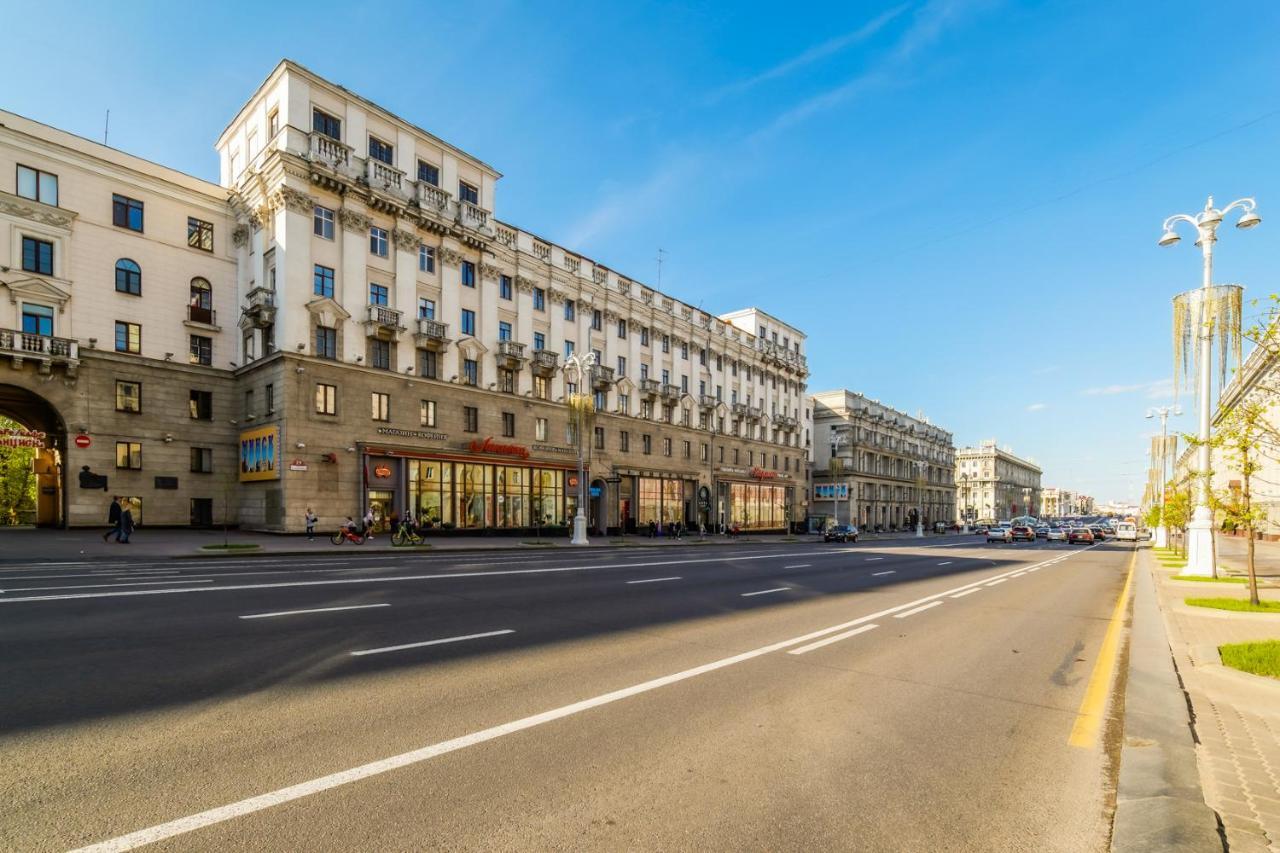 In The Center Of Minsk Apartment Exterior photo
